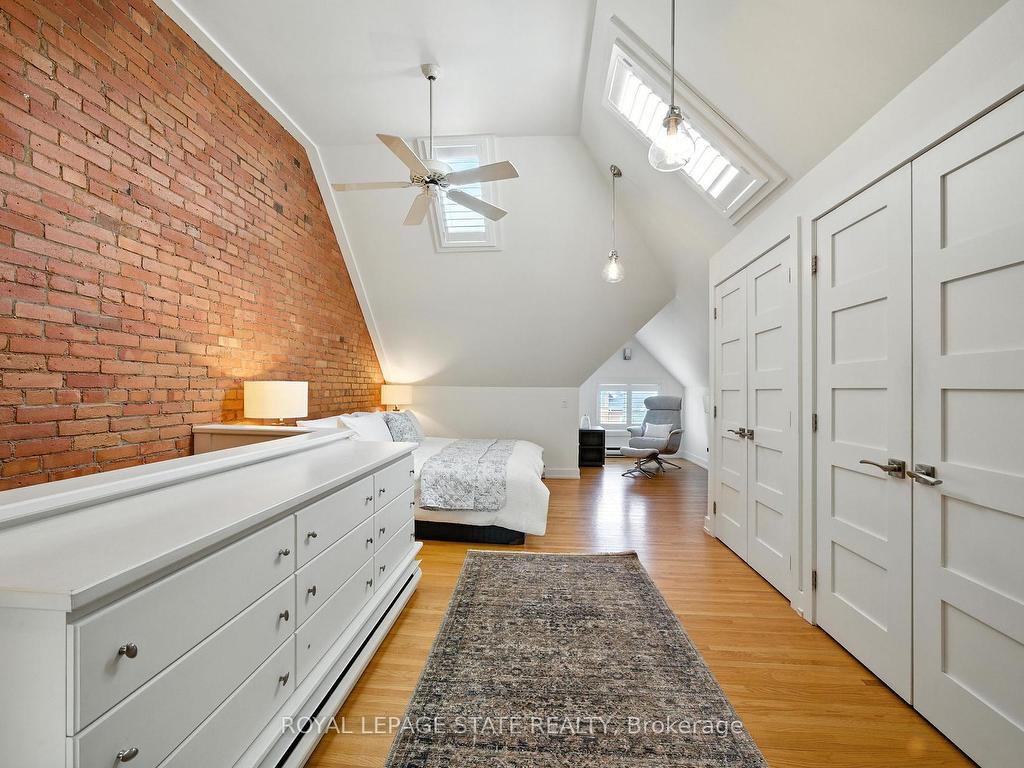 









137


Markland

Street,
Hamilton,




ON
L8P 2K3


