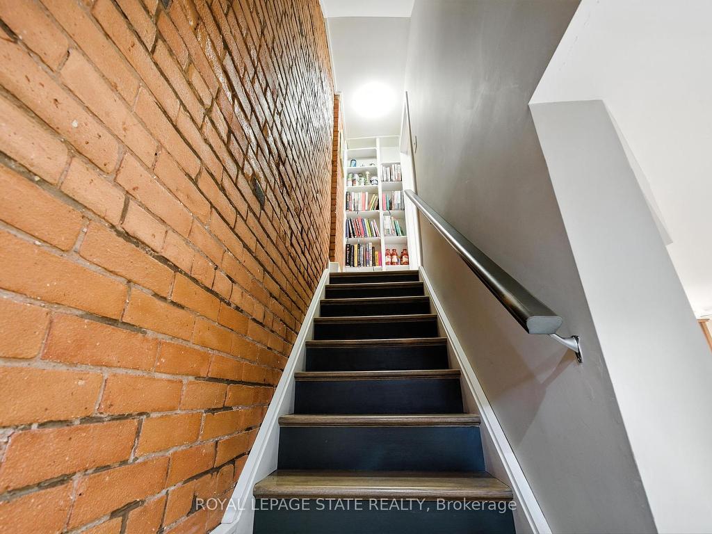 









137


Markland

Street,
Hamilton,




ON
L8P 2K3

