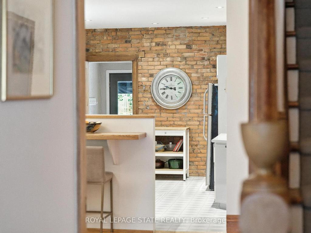 









137


Markland

Street,
Hamilton,




ON
L8P 2K3

