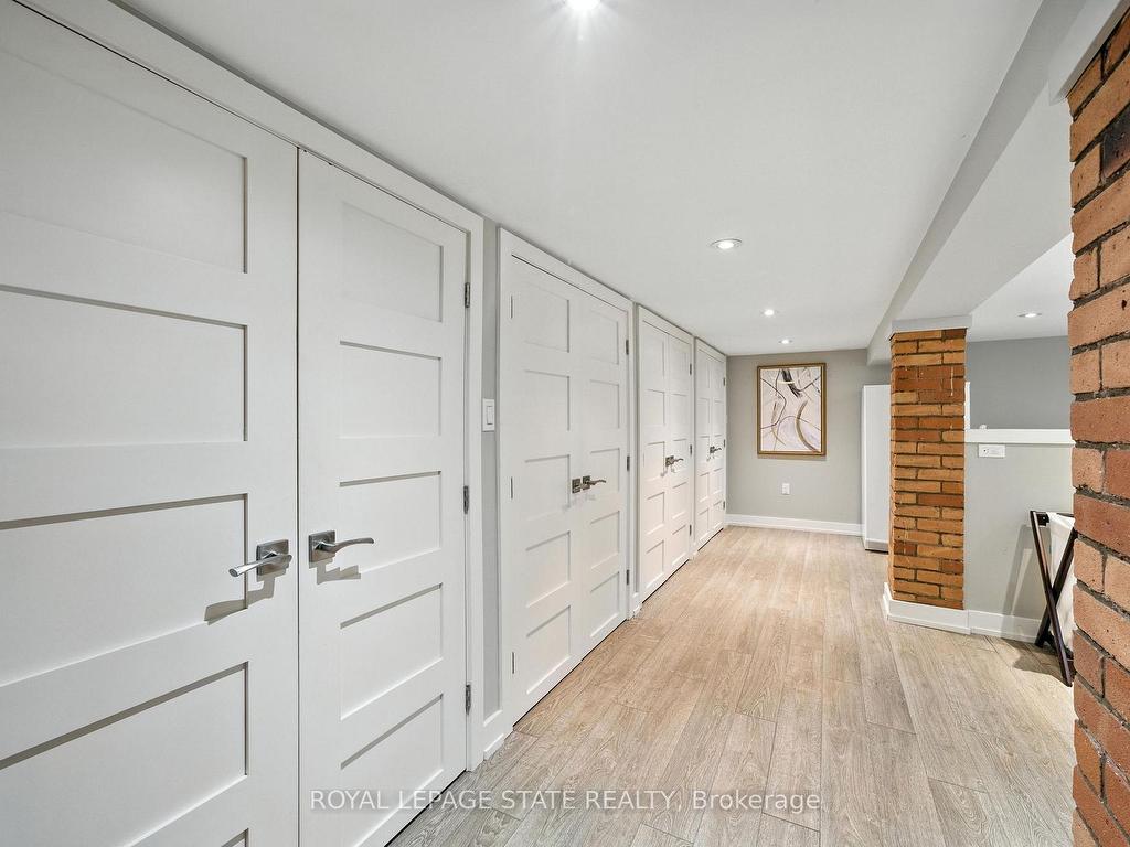 









137


Markland

Street,
Hamilton,




ON
L8P 2K3

