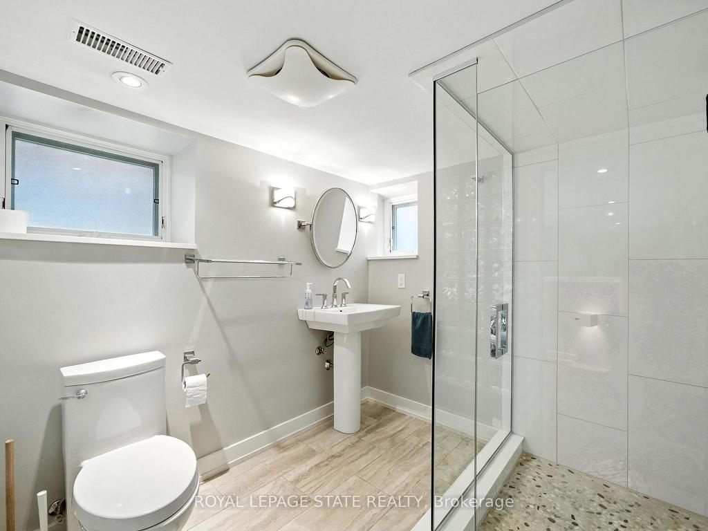









137


Markland

Street,
Hamilton,




ON
L8P 2K3

