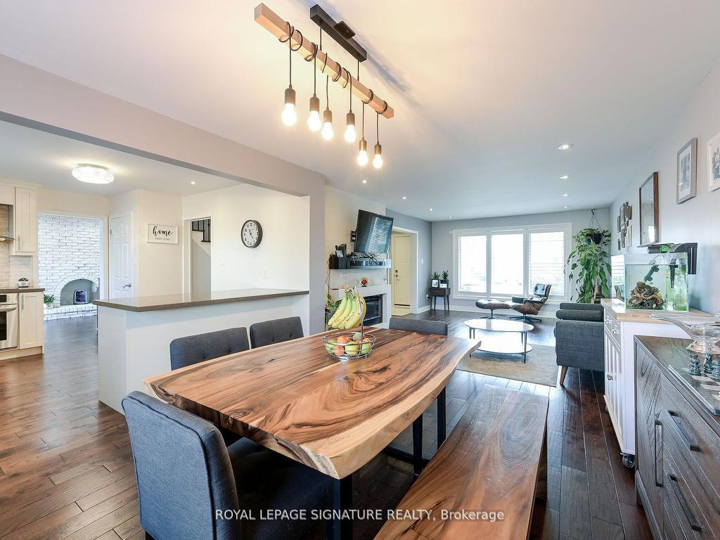 









281


Mcgill

Street,
Mississauga,




ON
L5A 1V3

