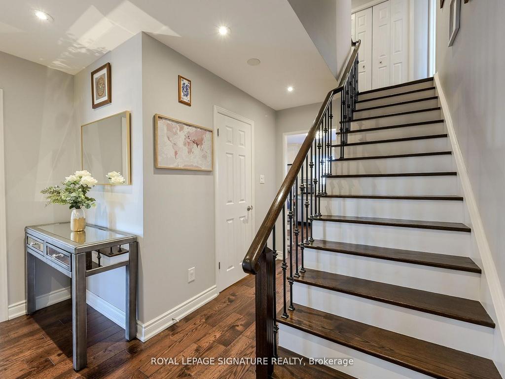 









281


Mcgill

Street,
Mississauga,




ON
L5A 1V3

