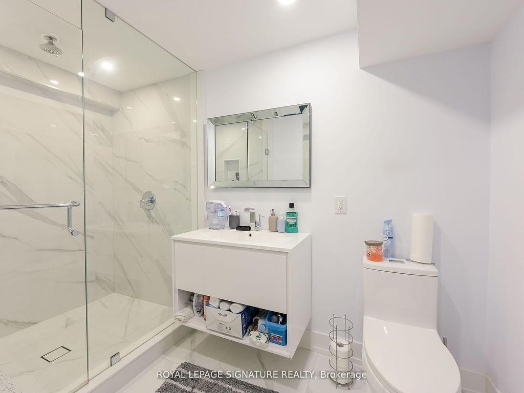 









281


Mcgill

Street,
Mississauga,




ON
L5A 1V3

