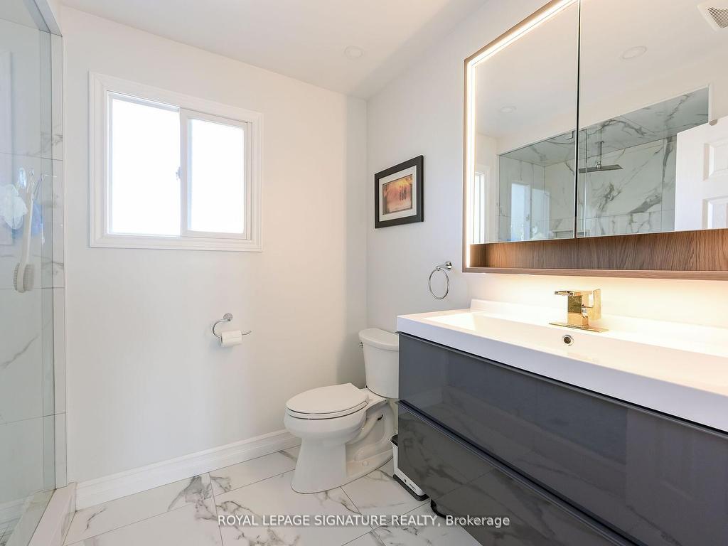 









281


Mcgill

Street,
Mississauga,




ON
L5A 1V3

