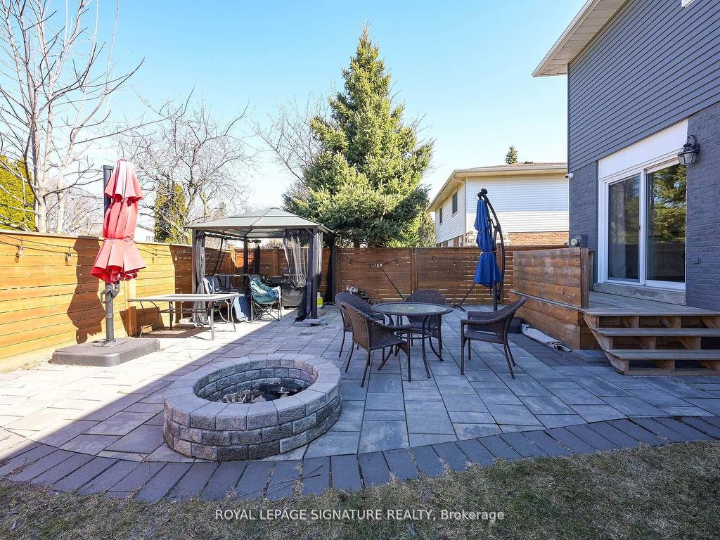 









281


Mcgill

Street,
Mississauga,




ON
L5A 1V3

