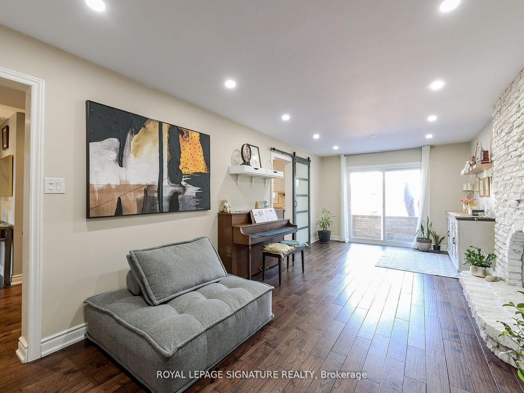 









281


Mcgill

Street,
Mississauga,




ON
L5A 1V3


