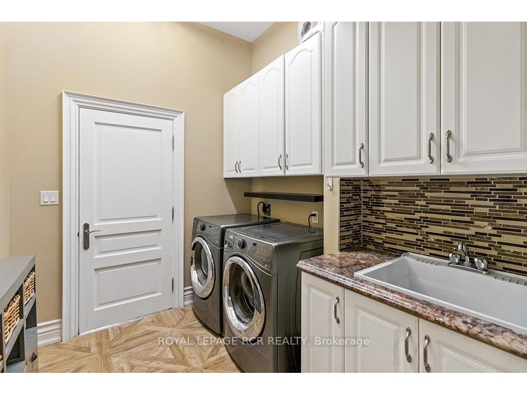 









5680


Wellington Road 23

N/A,
Erin,




ON
N0B 1T0

