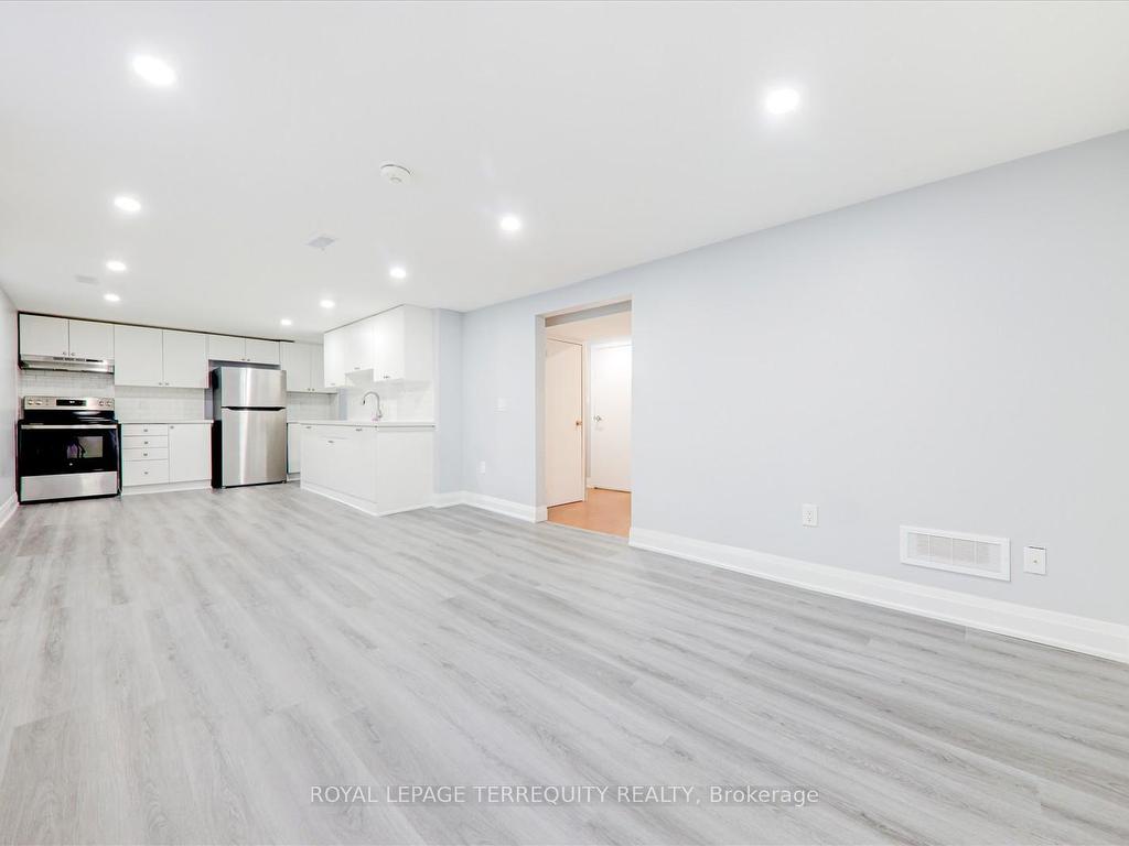 









171


Guelph

Street, Basement,
Oshawa,




ON
L1H 6J1

