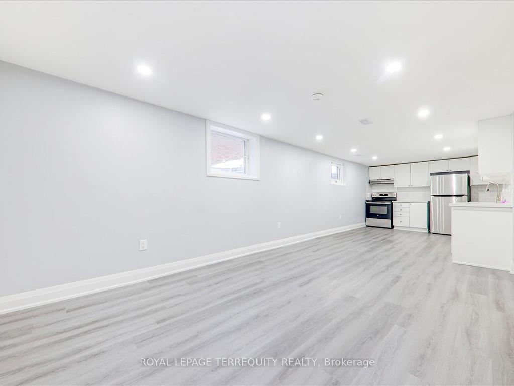 









171


Guelph

Street, Basement,
Oshawa,




ON
L1H 6J1

