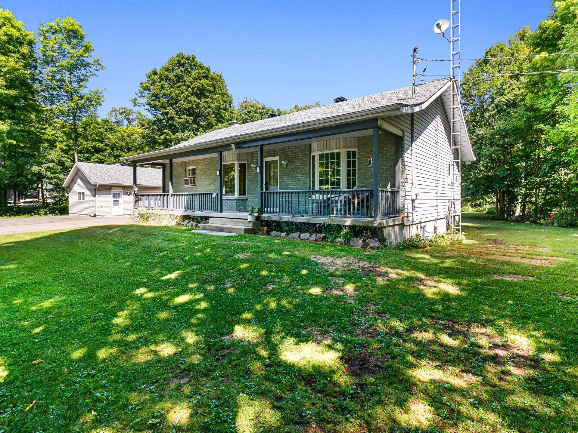 









2


Rue des Saphirs

,
Brownsburg-Chatham,




QC
J8G1J8


