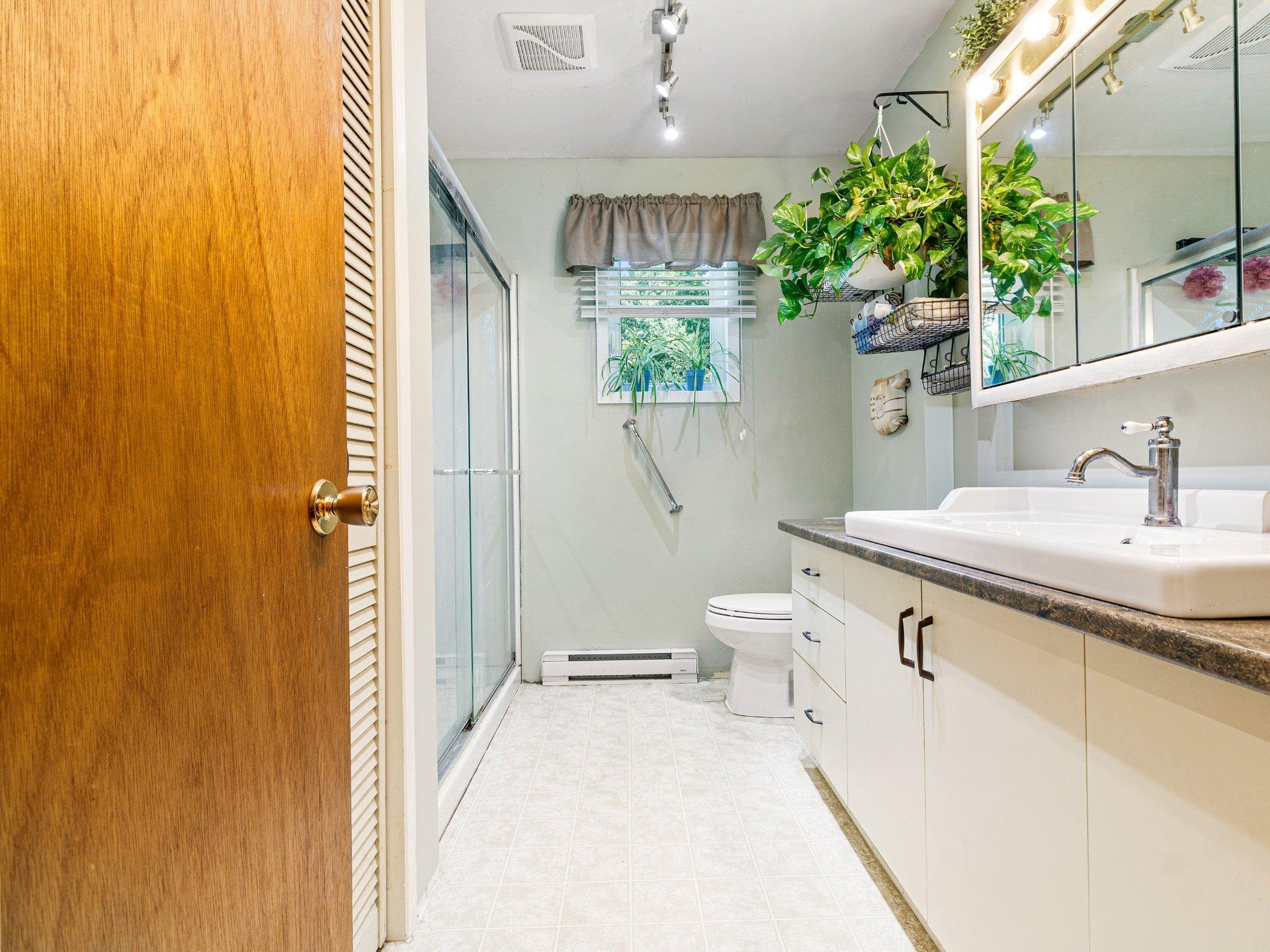 









2


Rue des Saphirs

,
Brownsburg-Chatham,




QC
J8G1J8

