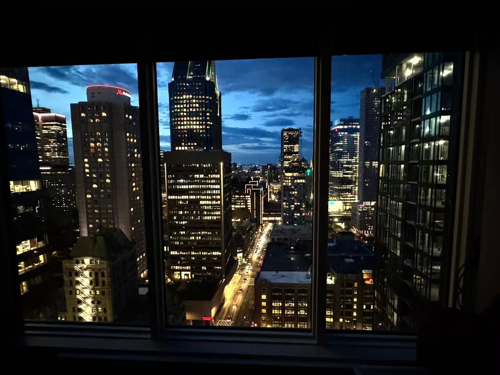 









1188


Rue St-Antoine O.

, 3301,
Montréal (Ville-Marie),




QC
H3B0E5

