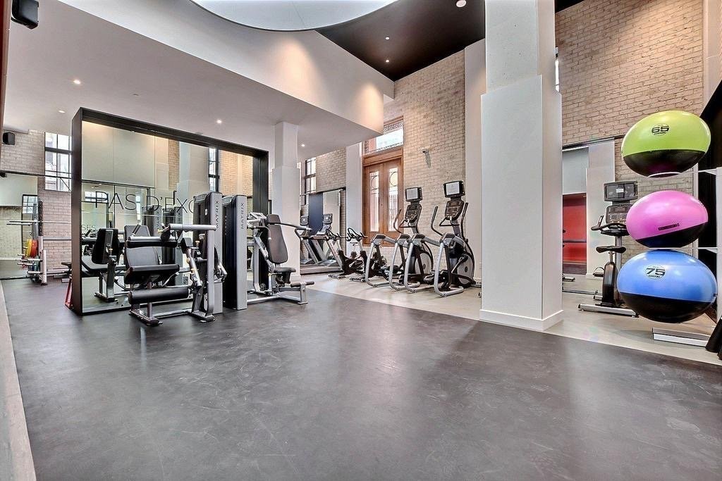 









1188


Rue St-Antoine O.

, 3301,
Montréal (Ville-Marie),




QC
H3B0E5

