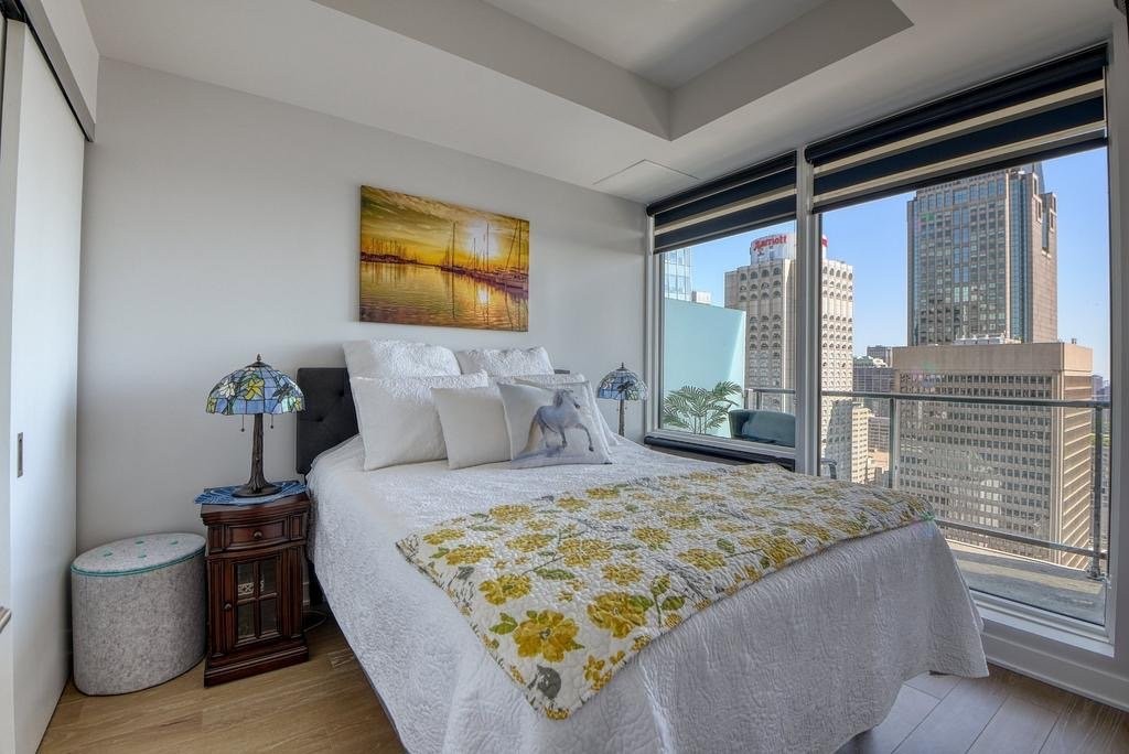 









1188


Rue St-Antoine O.

, 3301,
Montréal (Ville-Marie),




QC
H3B0E5

