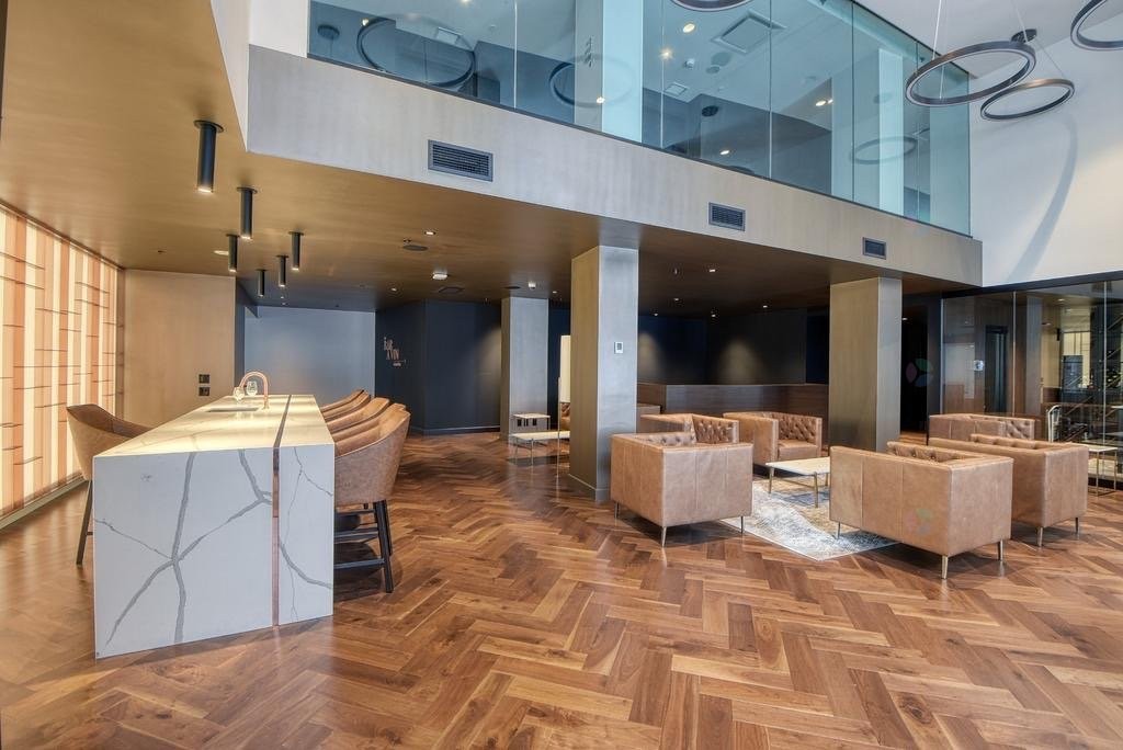 









1188


Rue St-Antoine O.

, 3301,
Montréal (Ville-Marie),




QC
H3B0E5

