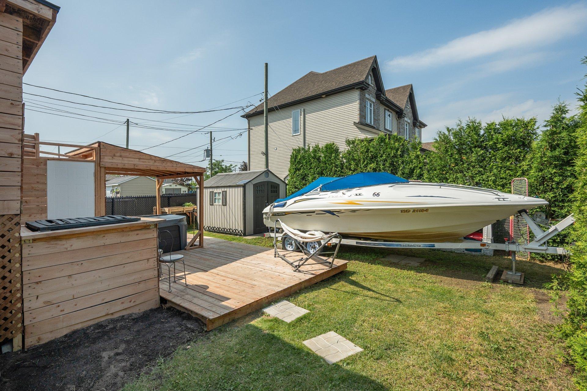 









475


Rue des Orioles

,
Saint-Amable,




QC
J0L1N0

