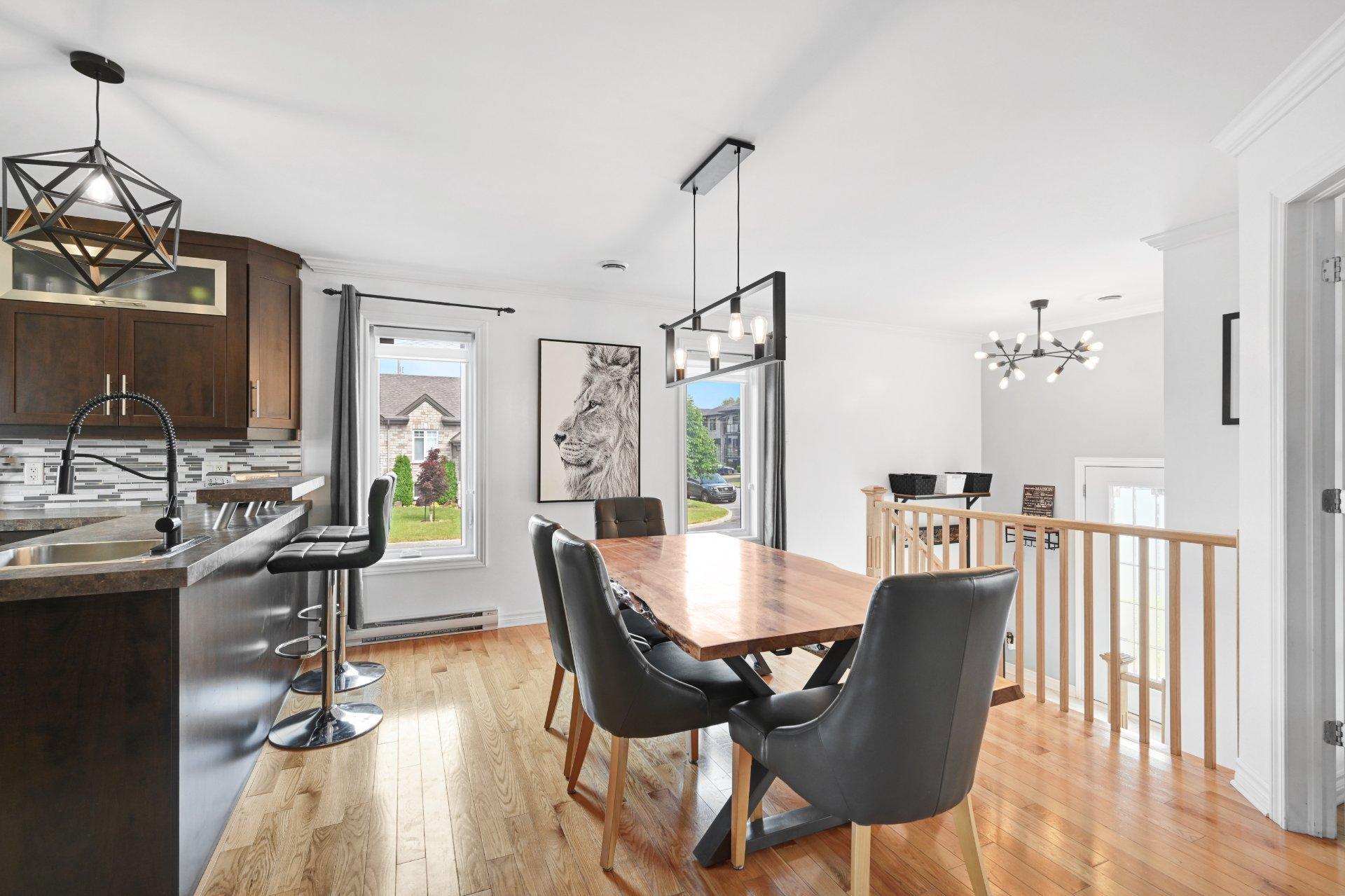 









475


Rue des Orioles

,
Saint-Amable,




QC
J0L1N0

