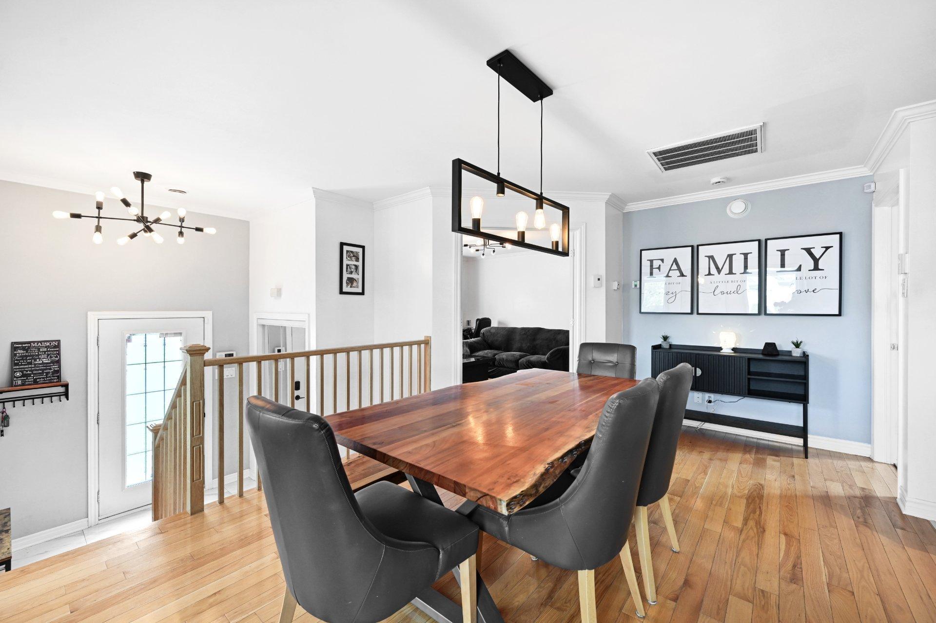









475


Rue des Orioles

,
Saint-Amable,




QC
J0L1N0

