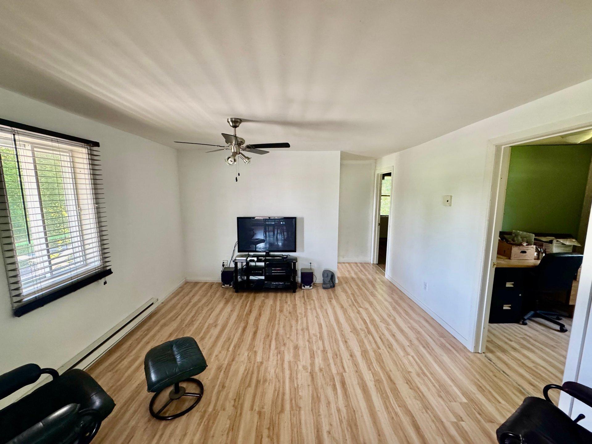 









200


Rg St-Esprit

,
L'Épiphanie,




QC
J5X2M2

