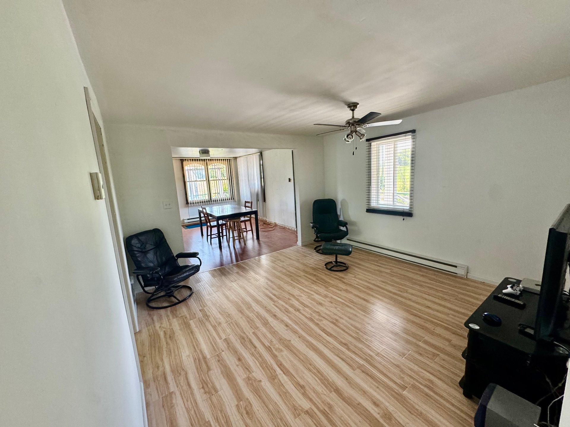 









200


Rg St-Esprit

,
L'Épiphanie,




QC
J5X2M2


