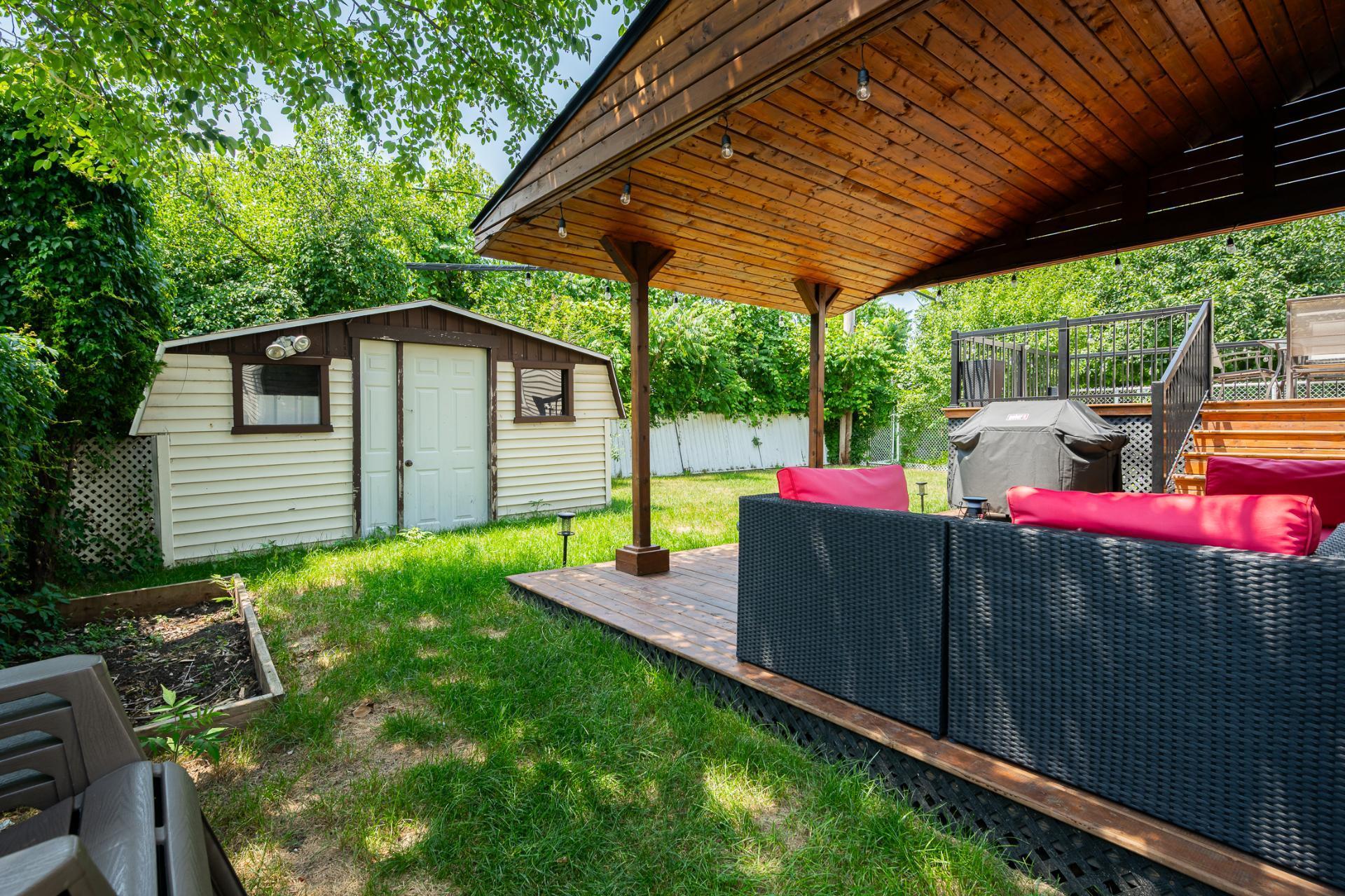 









1698

 - 1702


Rue de Touraine

,
Laval (Chomedey),




QC
H7N5W6

