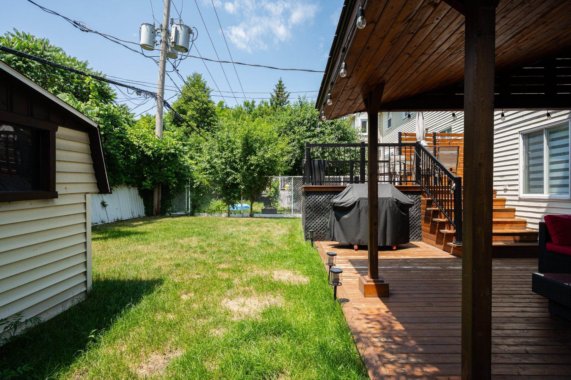 









1698

 - 1702


Rue de Touraine

,
Laval (Chomedey),




QC
H7N5W6

