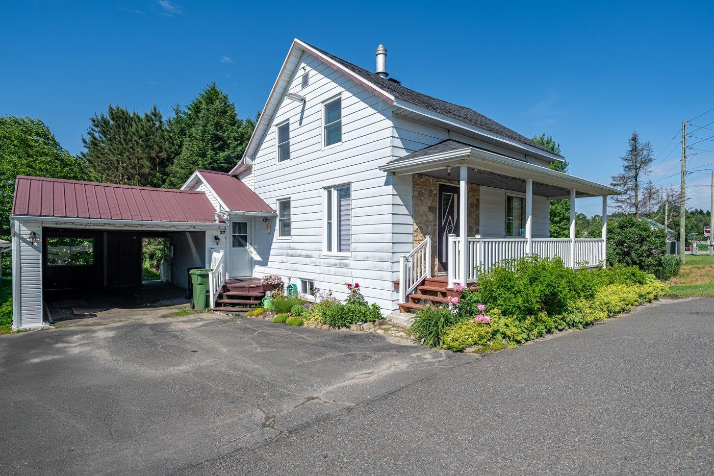 









37


Route 161

,
Notre-Dame-de-Ham,




QC
G0P1C0

