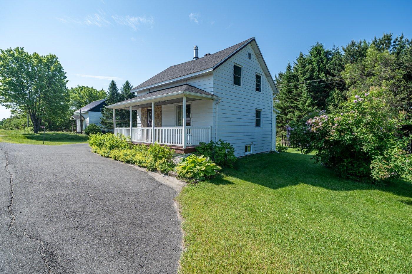 









37


Route 161

,
Notre-Dame-de-Ham,




QC
G0P1C0


