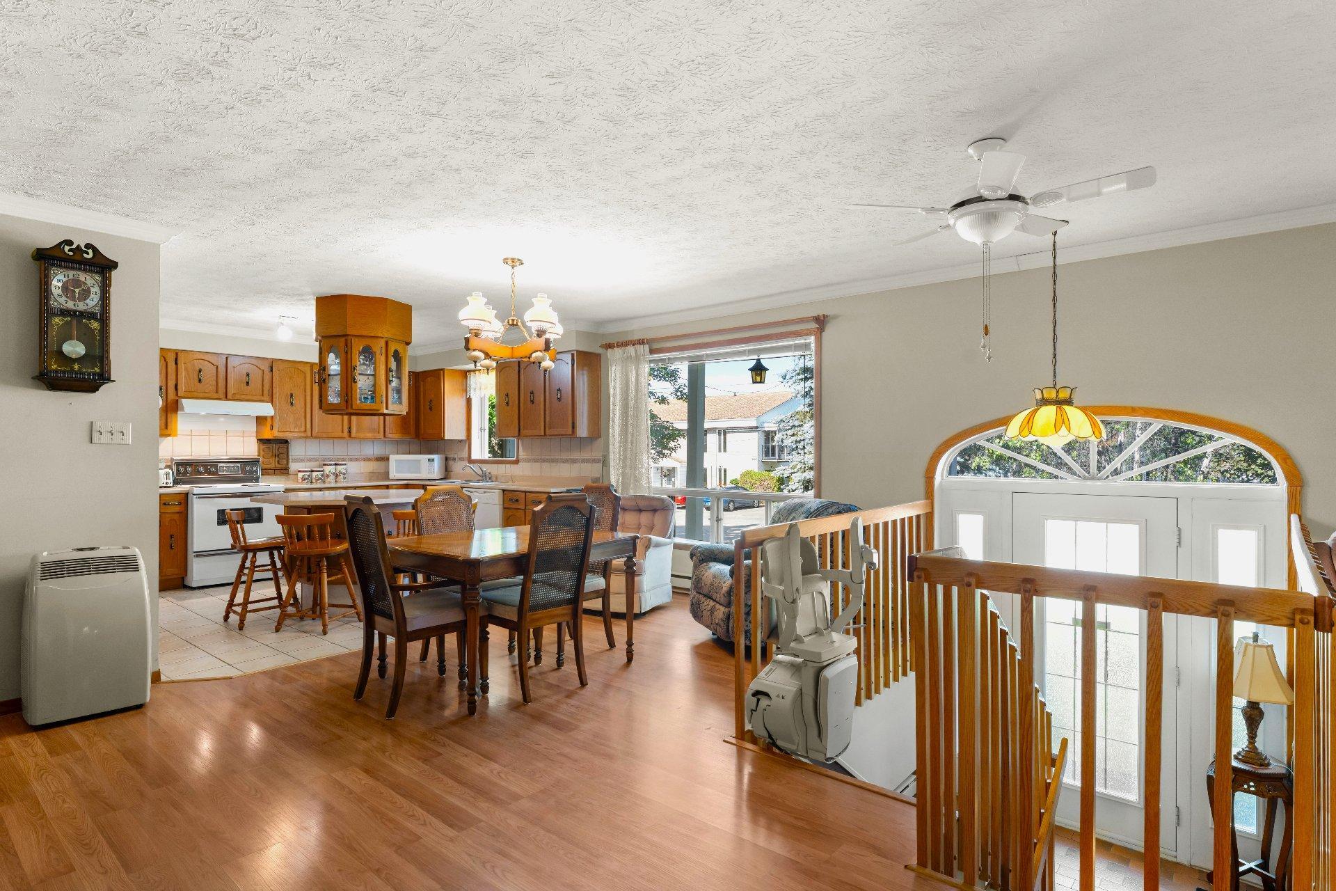 









4318


Rue Martin

,
Sherbrooke (Brompton/Rock Forest/Saint-Élie/Deauville),




QC
J1N1S9

