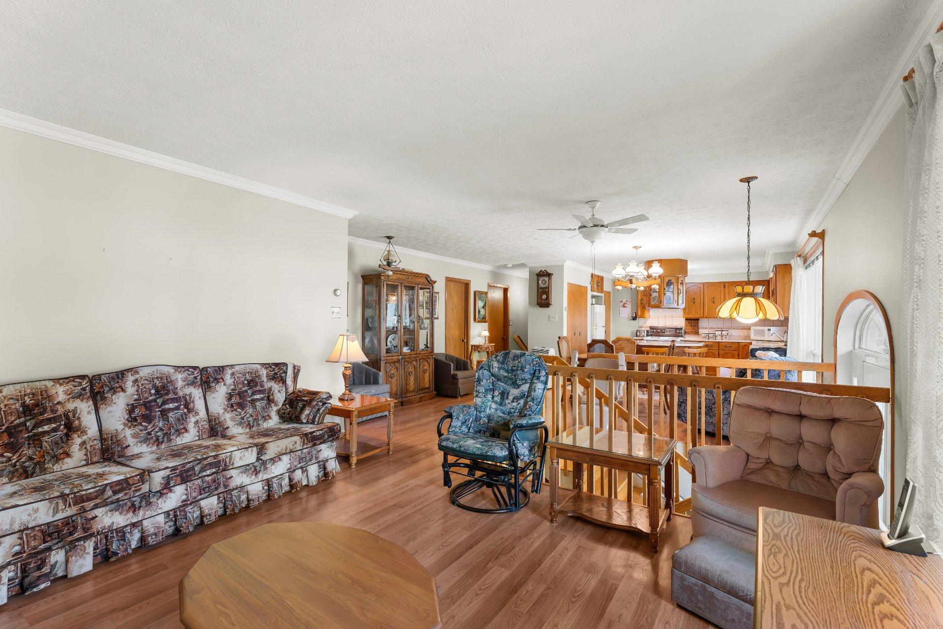 









4318


Rue Martin

,
Sherbrooke (Brompton/Rock Forest/Saint-Élie/Deauville),




QC
J1N1S9

