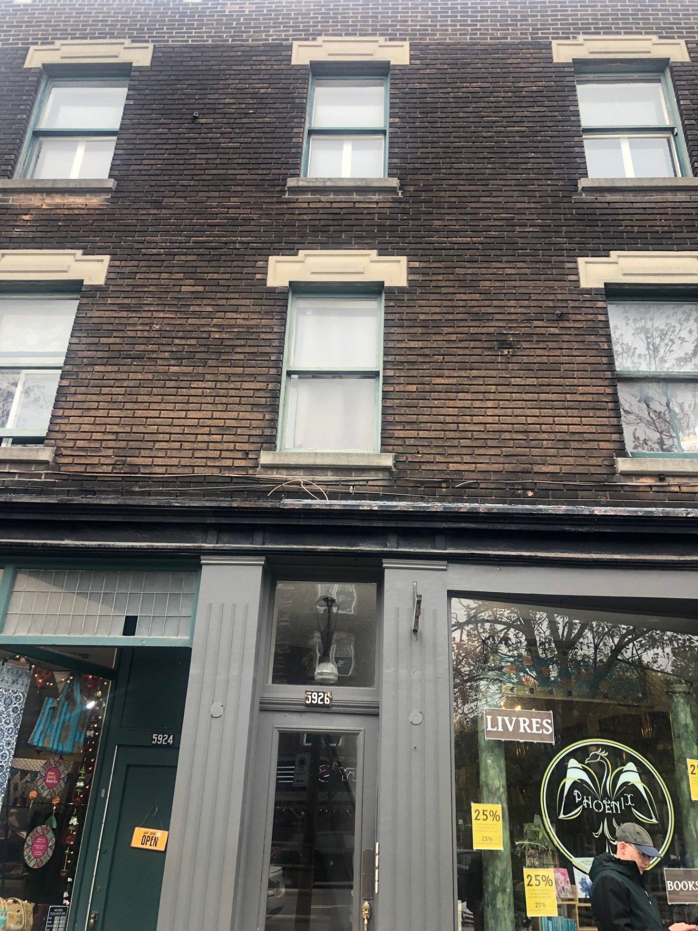 









5924

 - 5928


Rue Sherbrooke O.

,
Montréal (Côte-des-Neiges/Notre-Dame-de-Grâce),




QC
H4A1X7

