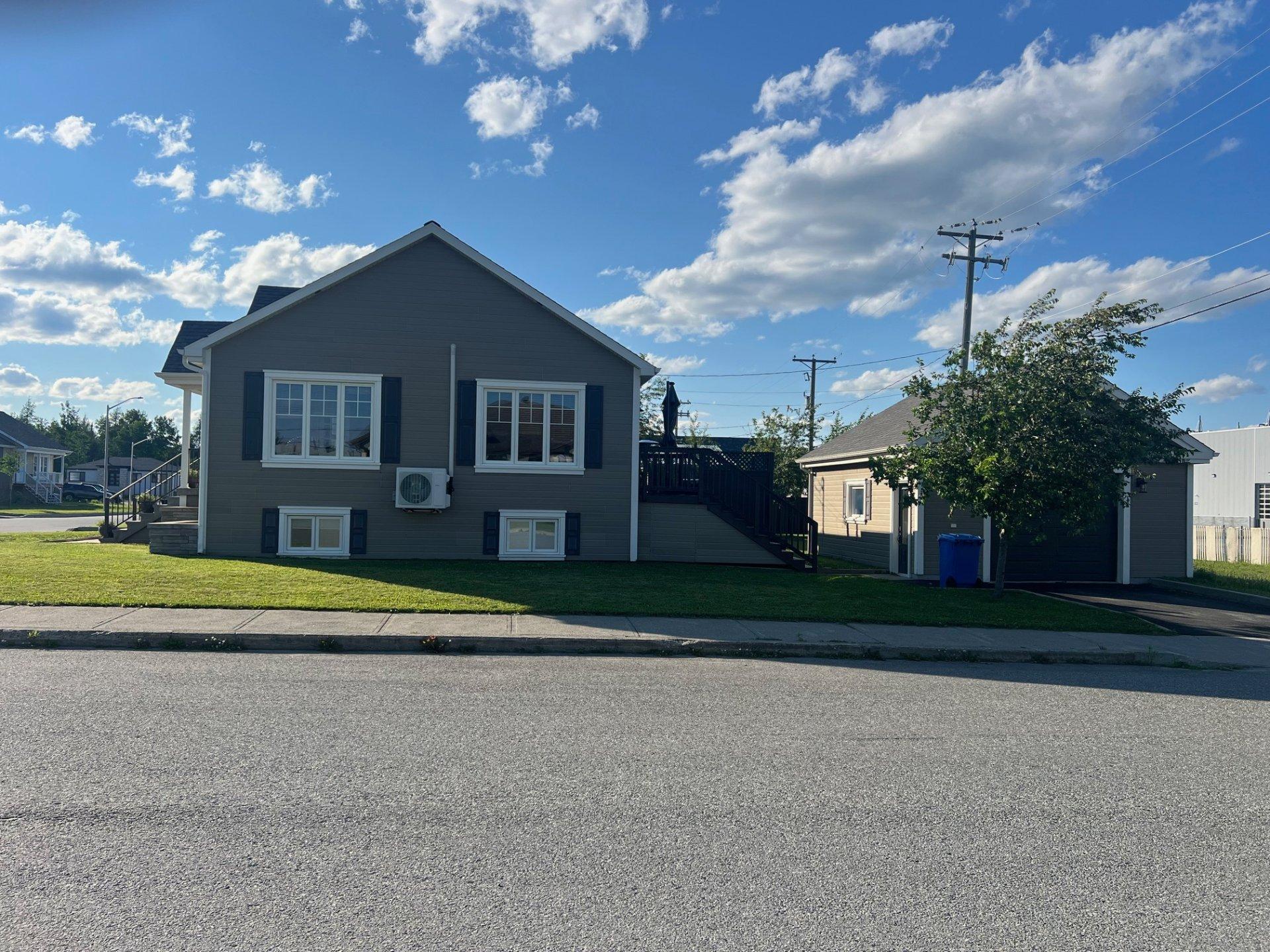 









189


Rue Joe-Mann

,
Chibougamau,




QC
G8P3B6

