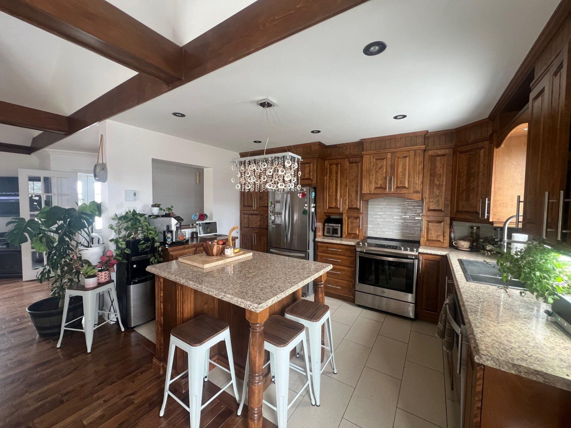 









189


Rue Joe-Mann

,
Chibougamau,




QC
G8P3B6


