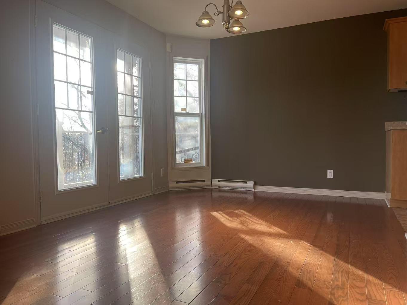









860B


Ch. Avila

,
Piedmont,




QC
J0R1R3

