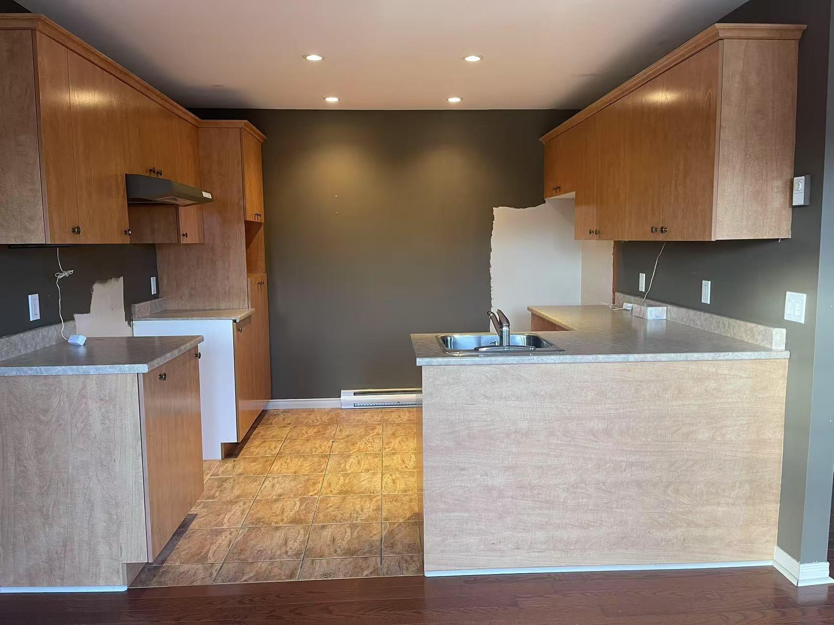 









860B


Ch. Avila

,
Piedmont,




QC
J0R1R3

