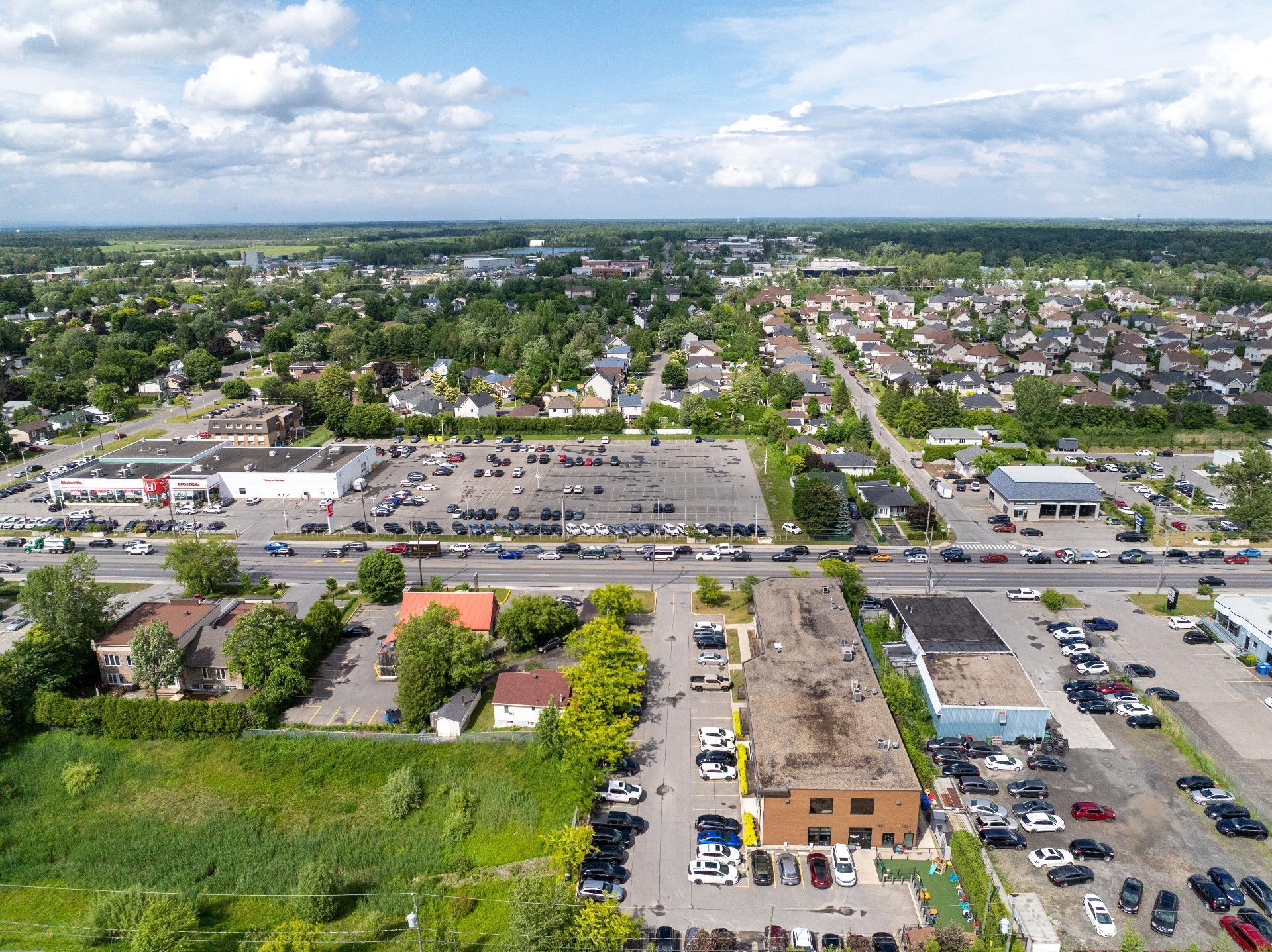 









Z


Boul. du Curé-Labelle

,
Blainville,




QC
J7C2J5

