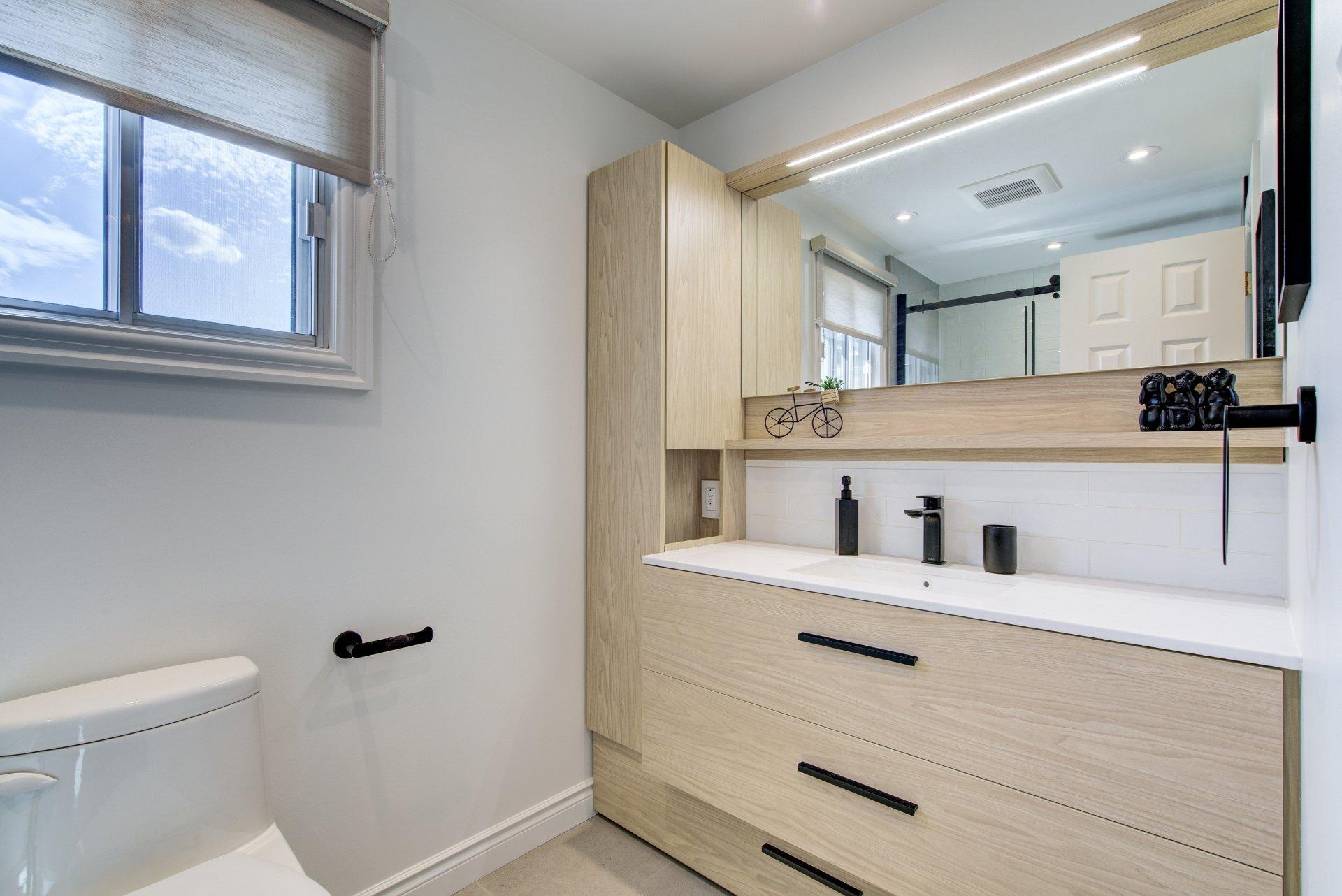 









736


Place Gaudette

,
Sainte-Julie,




QC
J3E1M3

