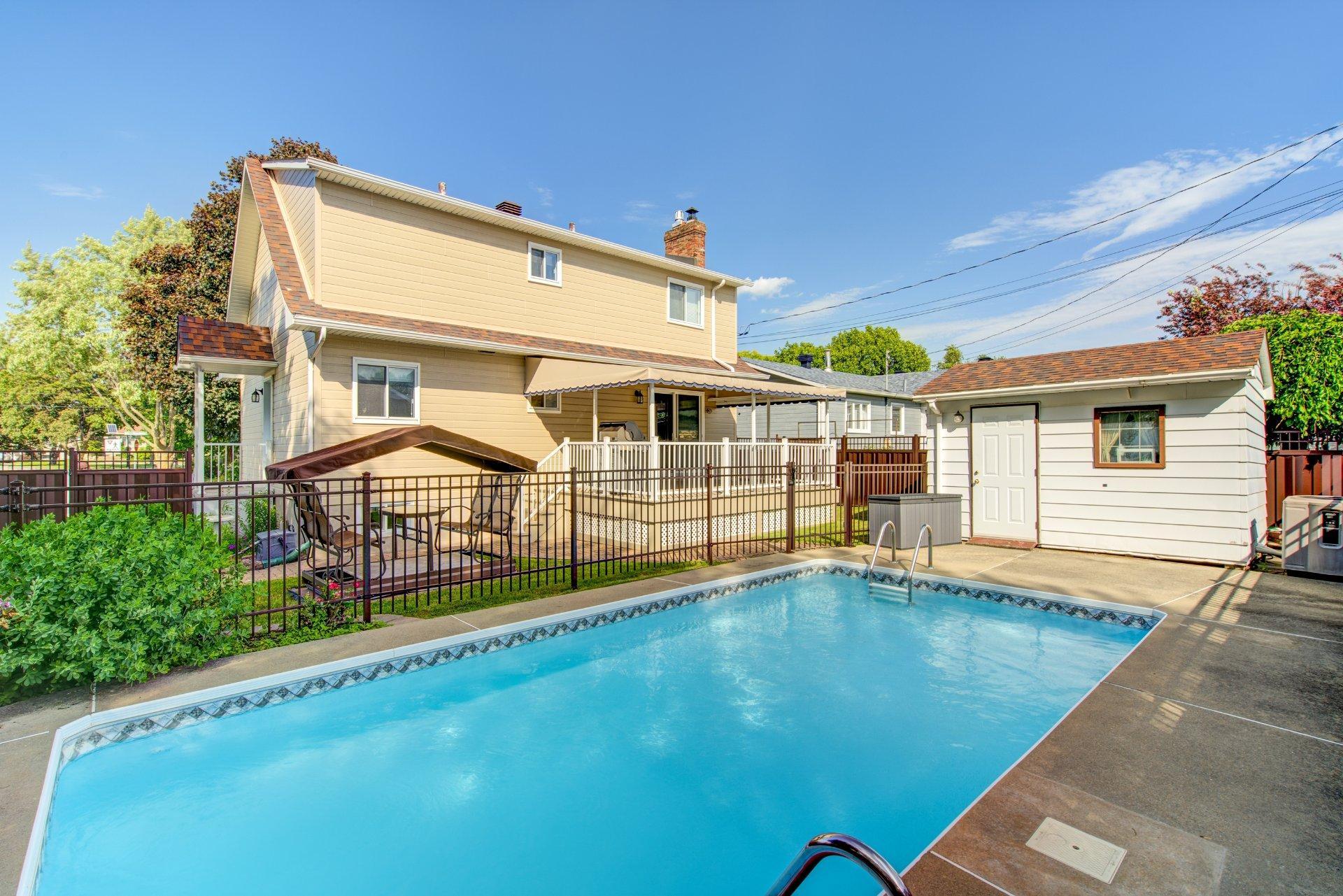 









736


Place Gaudette

,
Sainte-Julie,




QC
J3E1M3

