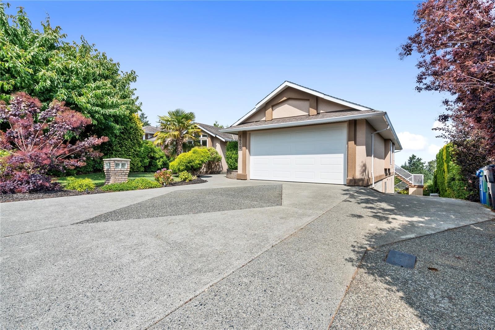 









6600


Groveland

Dr,
Nanaimo,




BC
V9V 1P7

