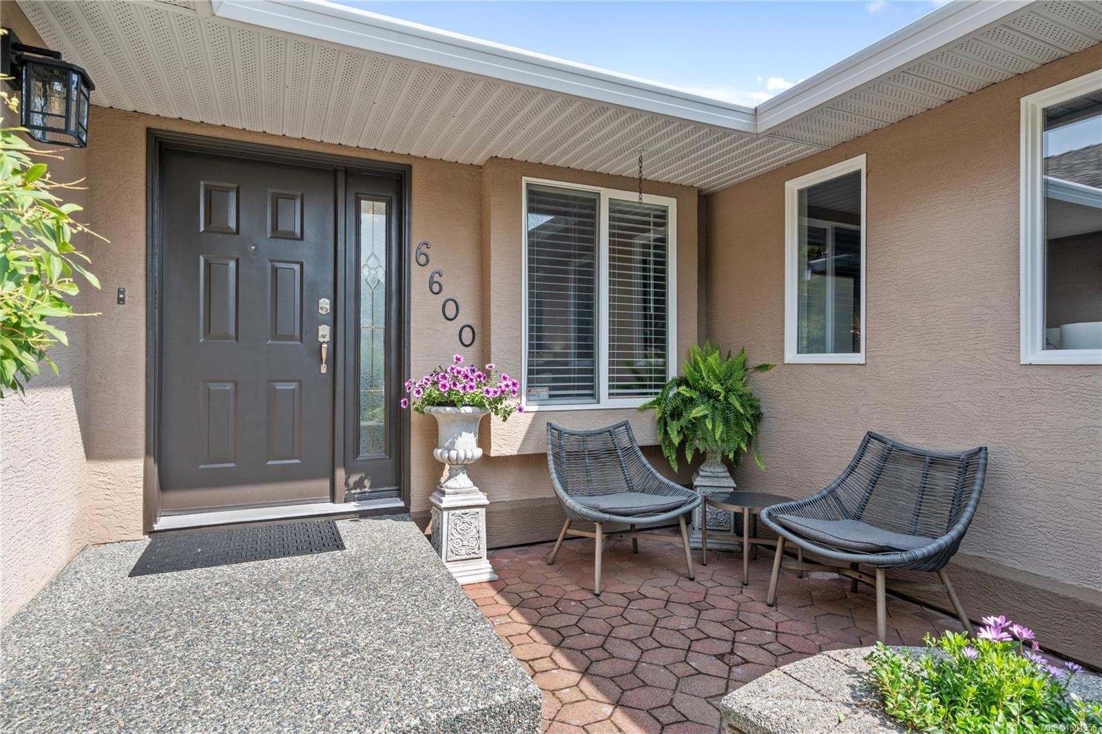 









6600


Groveland

Dr,
Nanaimo,




BC
V9V 1P7

