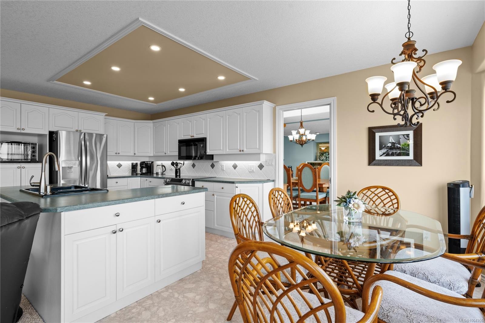 









6600


Groveland

Dr,
Nanaimo,




BC
V9V 1P7

