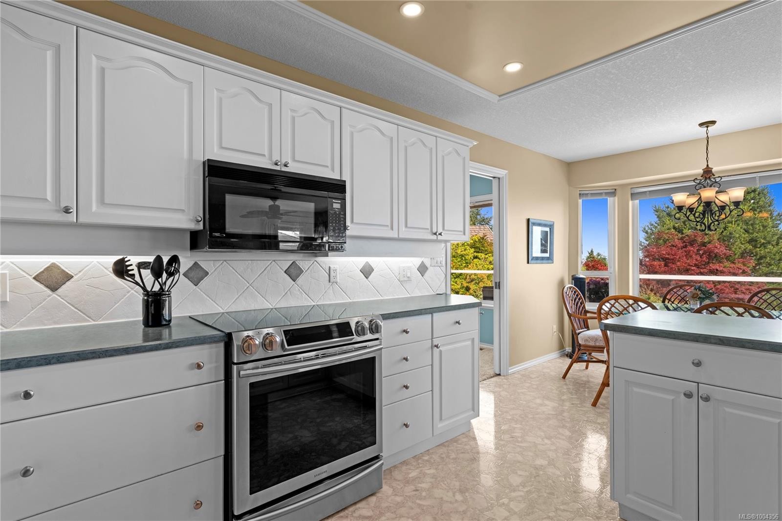 









6600


Groveland

Dr,
Nanaimo,




BC
V9V 1P7

