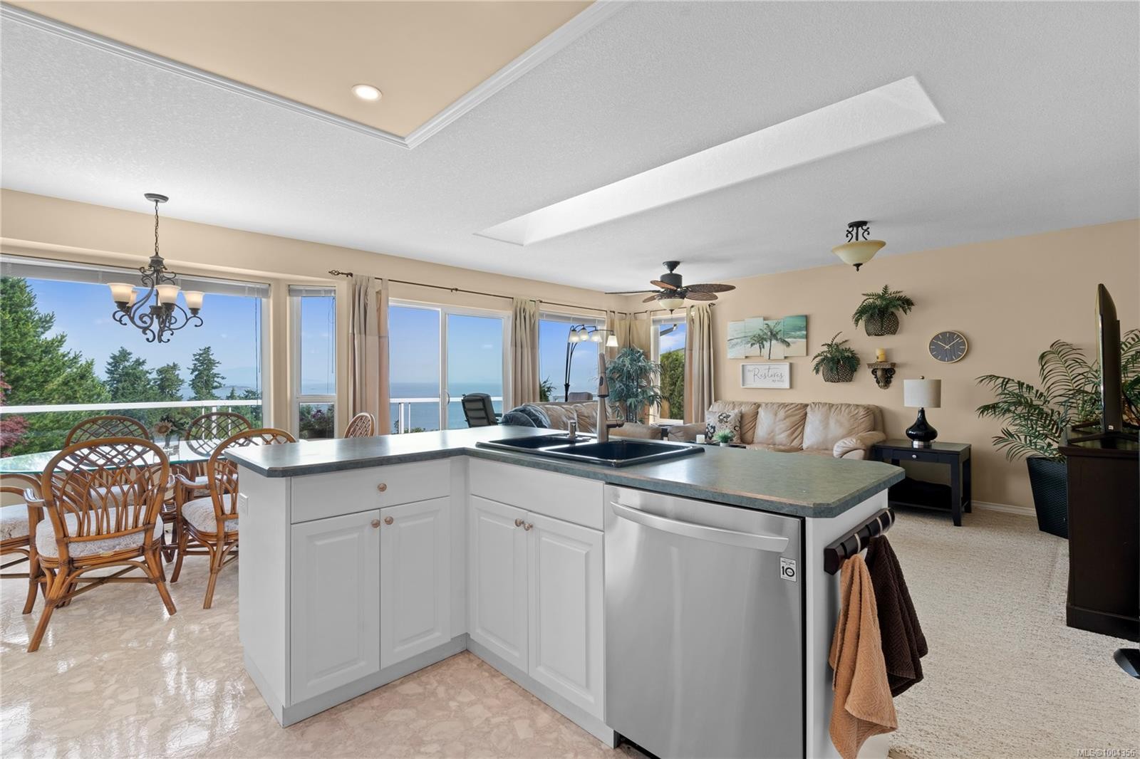 









6600


Groveland

Dr,
Nanaimo,




BC
V9V 1P7

