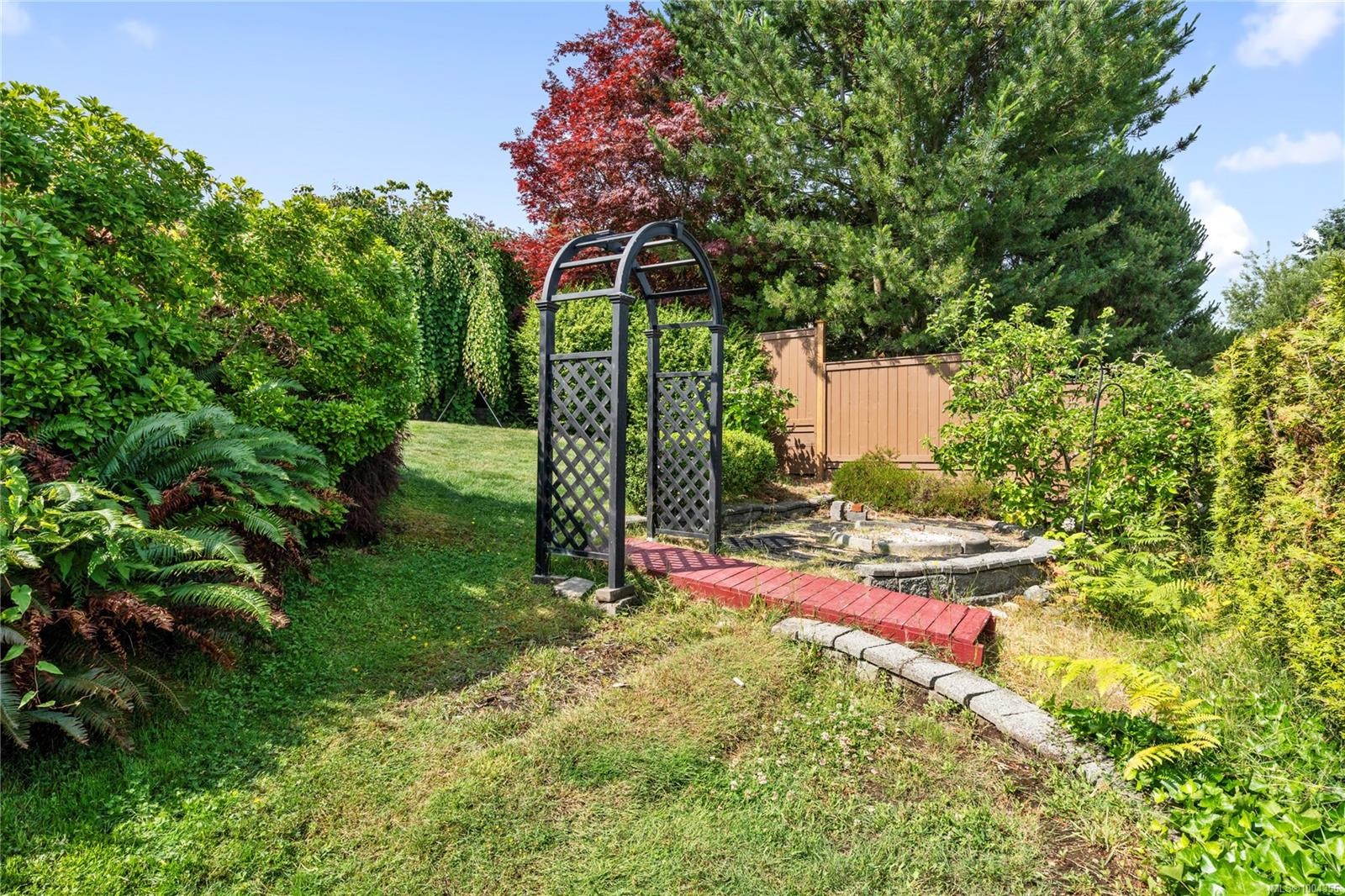 









6600


Groveland

Dr,
Nanaimo,




BC
V9V 1P7

