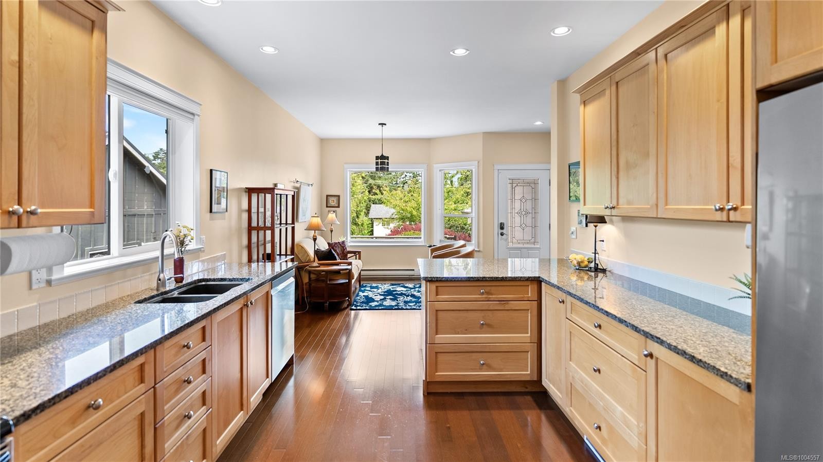 









1075


Primrose

Rd,
Saanich,




BC
V8Z 4S6

