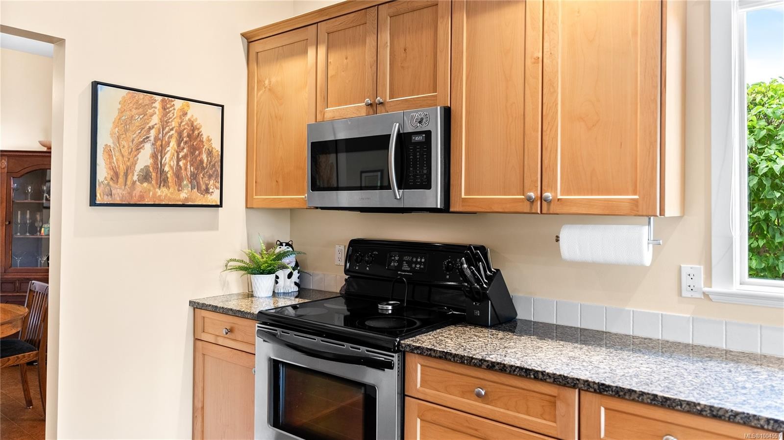 









1075


Primrose

Rd,
Saanich,




BC
V8Z 4S6

