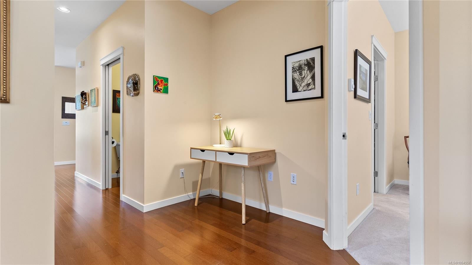 









1075


Primrose

Rd,
Saanich,




BC
V8Z 4S6

