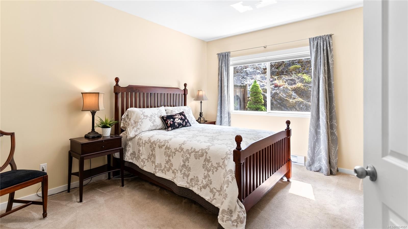 









1075


Primrose

Rd,
Saanich,




BC
V8Z 4S6

