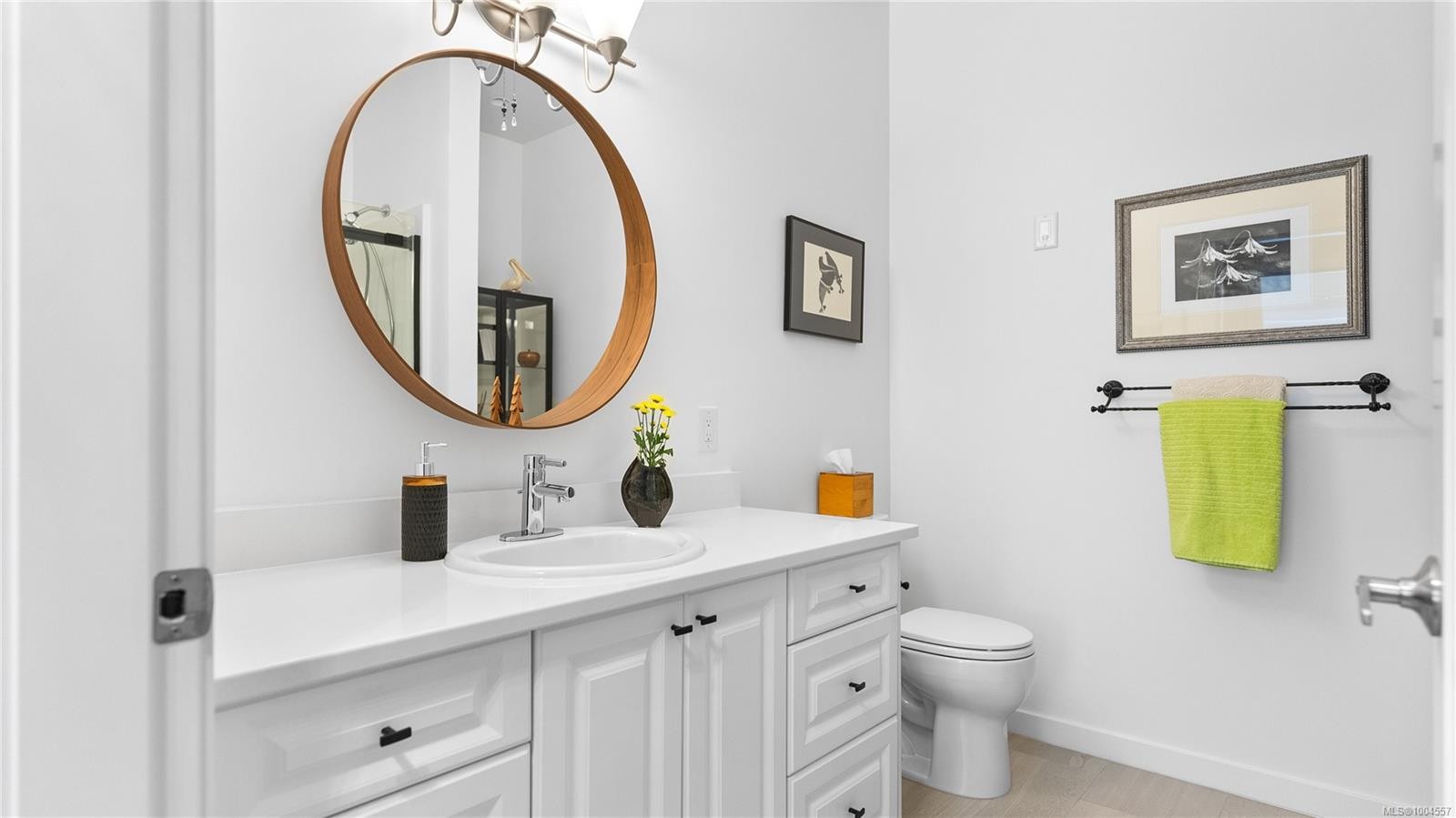 









1075


Primrose

Rd,
Saanich,




BC
V8Z 4S6

